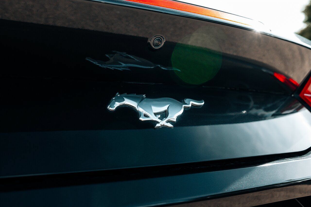 Used 2024 Ford Mustang Convertible RWD image 14