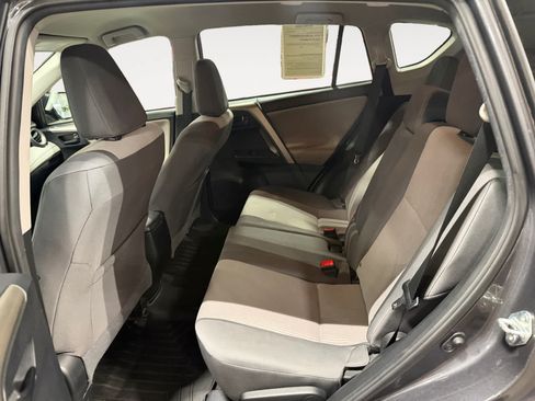 Used 2015 Toyota RAV4 LE FWD image 14