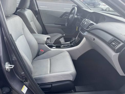 Used 2015 Honda Accord LX image 15