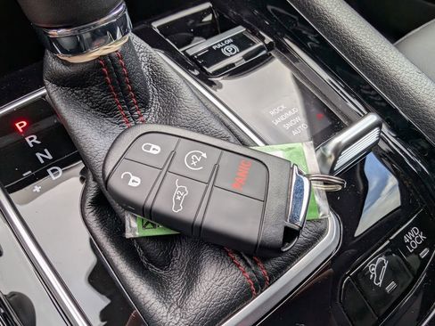 New 2026 Jeep Compass Trailhawk w/ Sun, Sound & Navigation Group image 16