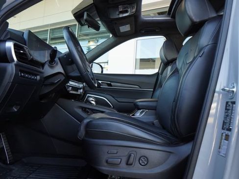 Used 2024 Kia Telluride SX Prestige X-Pro AWD/4WD image 25