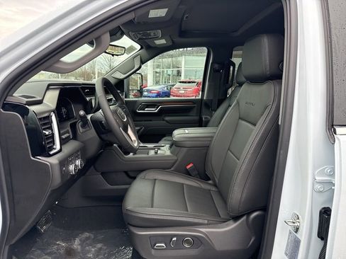 New 2026 GMC Sierra 3500 Denali w/ Denali Reserve Package image 9