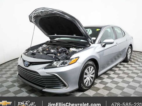 Used 2022 Toyota Camry LE image 29