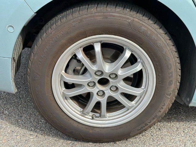 Used 2018 Toyota Prius Two w/ Prius Two Safety Plus Package FWD image 14