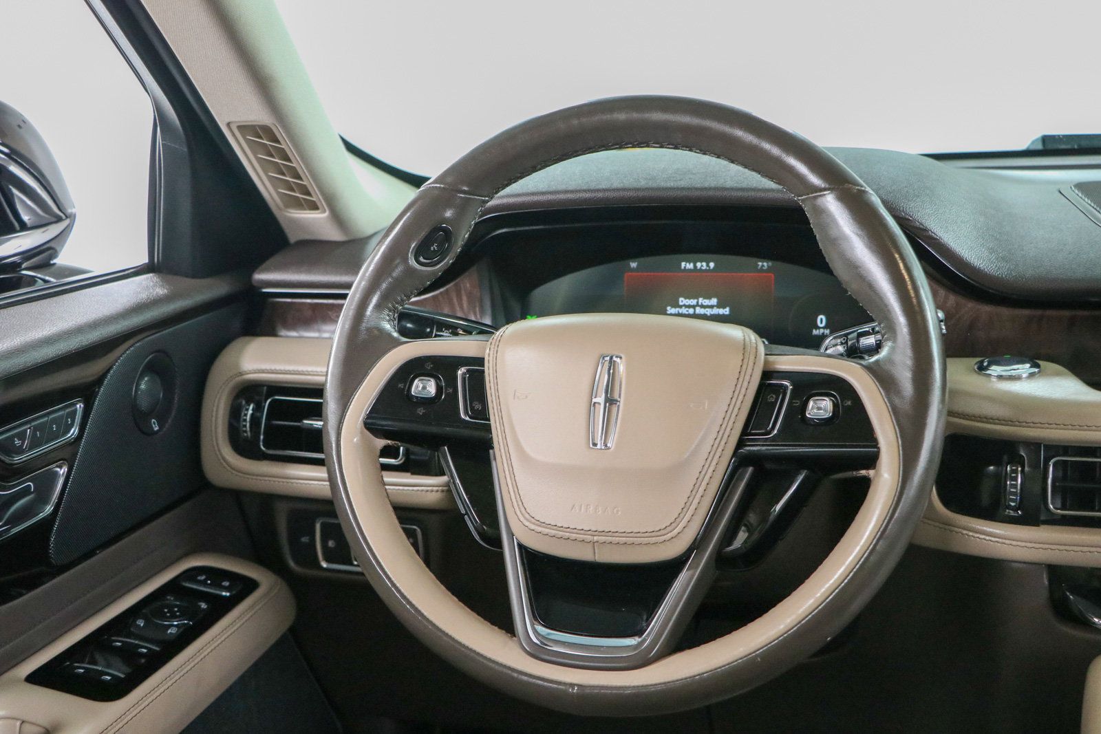 Used 2021 Lincoln Aviator Reserve w/ Equipment Group 201A AWD/4WD image 12