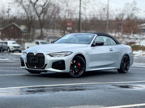 Certified 2023 BMW 440i xDrive Convertible w/ Premium Package image 2