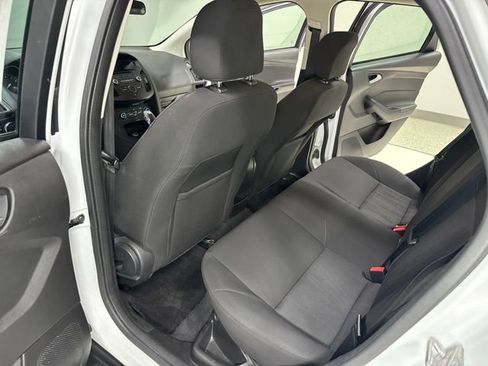Used 2016 Ford Focus SE FWD image 21