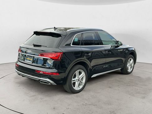 Used 2024 Audi Q5 e Premium w/ Convenience Package AWD/4WD image 7