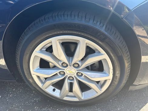 Used 2016 Chevrolet Impala LT w/ Leather Package FWD image 14
