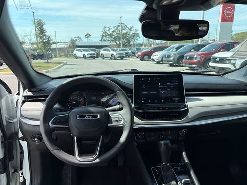 Used 2024 Jeep Compass Limited image 26