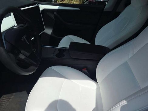 Used 2023 Tesla Model Y Long Range AWD/4WD image 15