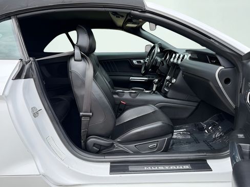 Used 2019 Ford Mustang Premium RWD image 24