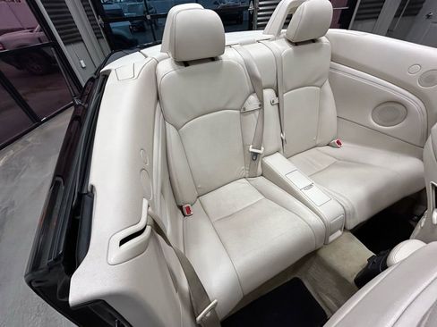 Used 2010 Lexus IS 250C image 6