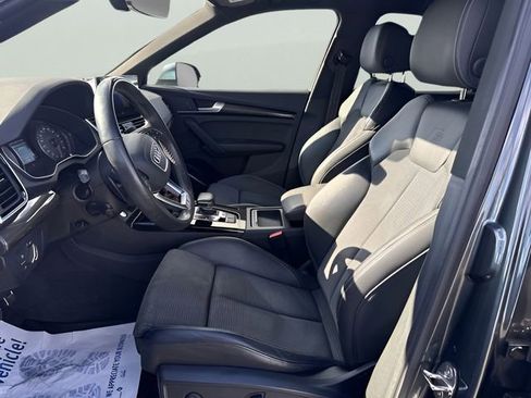 Used 2022 Audi SQ5 Premium w/ Convenience Package image 9