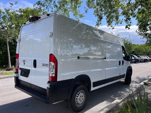 Used 2025 RAM ProMaster 2500 w/ Convenience Group FWD image 6