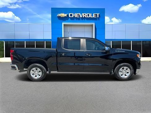 Used 2023 Chevrolet Silverado 1500 LT RWD image 2