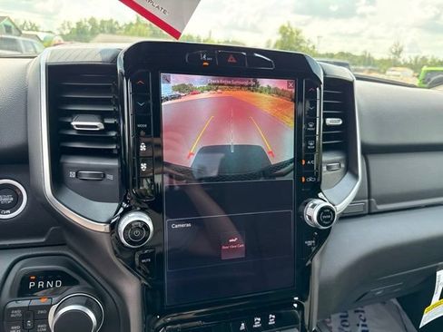 New 2026 RAM 1500 Big Horn AWD/4WD image 24