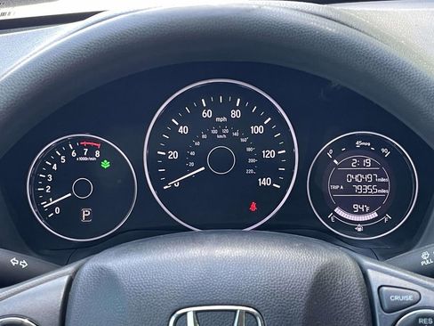 Used 2022 Honda HR-V LX image 18