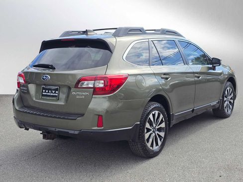 Used 2017 Subaru Outback 3.6R Limited AWD/4WD image 3