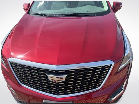 Used 2020 Cadillac XT5 Premium Luxury image 9