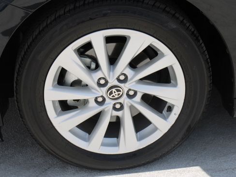 Certified 2024 Toyota Camry LE FWD image 9