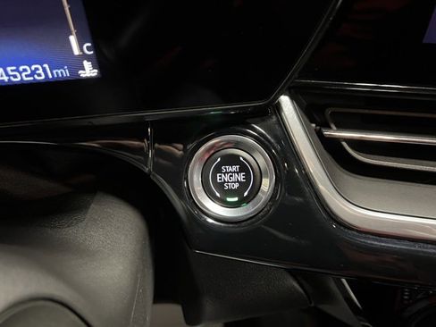 Used 2024 Chevrolet Trax RS w/ Driver Confidence Package image 35