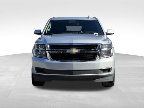 Used 2019 Chevrolet Suburban LT image 8