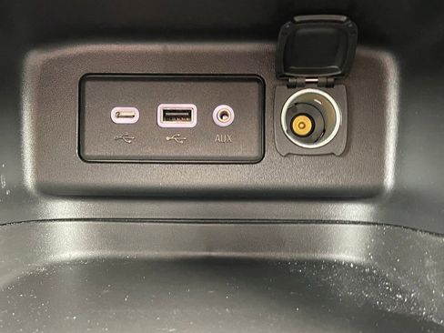 Certified 2023 Chevrolet Equinox LT image 35