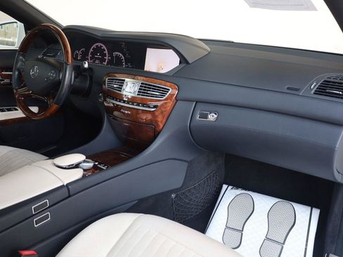 Used 2013 Mercedes-Benz CL 550 4MATIC image 22