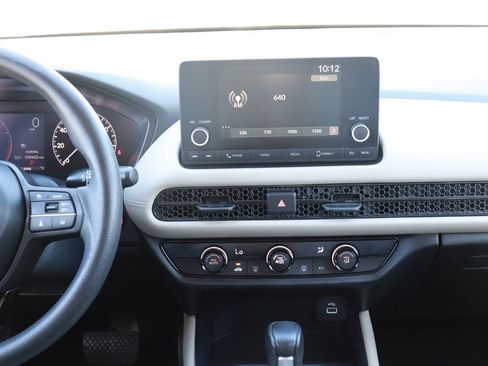 Used 2023 Honda HR-V LX image 16