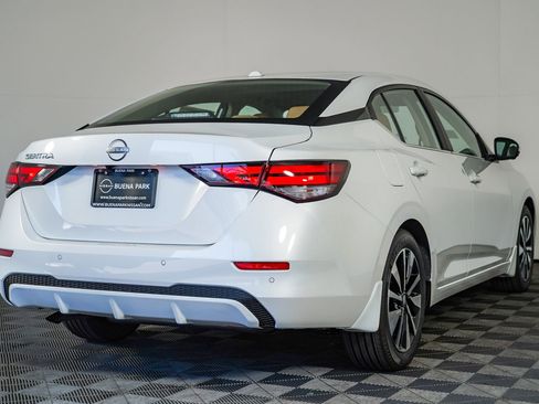 Used 2025 Nissan Sentra SV w/ SV Premium Package image 6