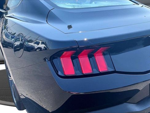 Used 2024 Ford Mustang Coupe RWD image 22