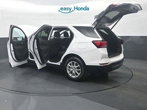 Used 2024 Chevrolet Equinox LT AWD/4WD image 39