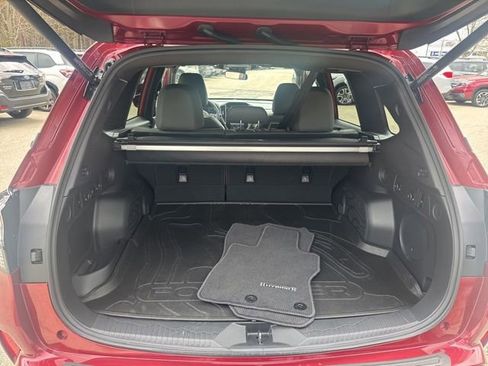 Used 2025 Subaru Forester Limited AWD/4WD image 32