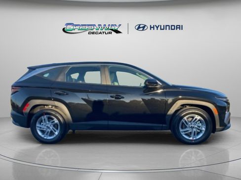 New 2026 Hyundai Tucson SE image 8