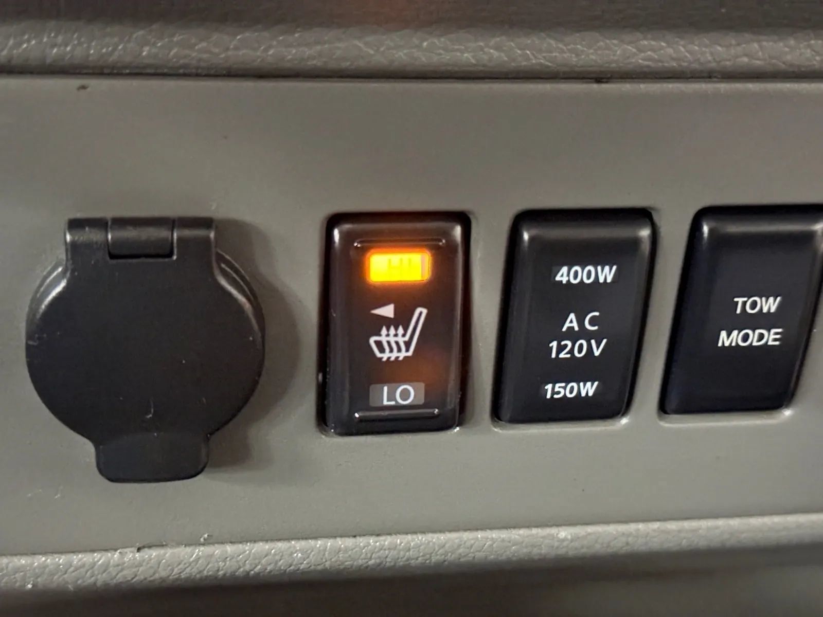 Used 2015 Nissan NV 3500 SL w/ Technology Package RWD image 15