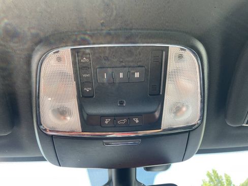 Used 2019 Jeep Grand Cherokee Altitude AWD/4WD image 24