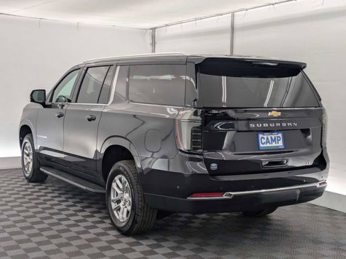 New 2026 Chevrolet Suburban LT image 4