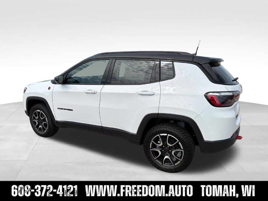 New 2026 Jeep Compass Trailhawk AWD/4WD image 4