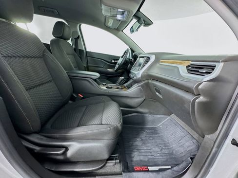 Used 2018 GMC Acadia SLE FWD image 29