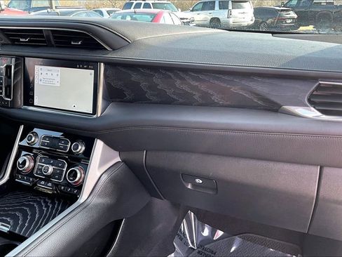 Used 2023 GMC Yukon Denali image 30