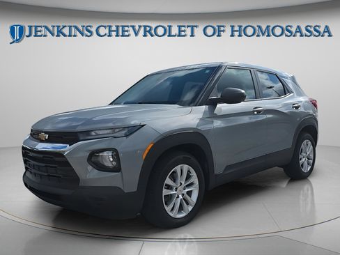 Used 2023 Chevrolet TrailBlazer LS image 1