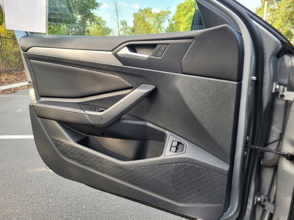 Used 2023 Volkswagen Jetta Sport FWD image 25