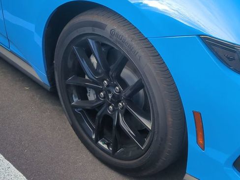 Used 2025 Ford Mustang GT RWD image 7