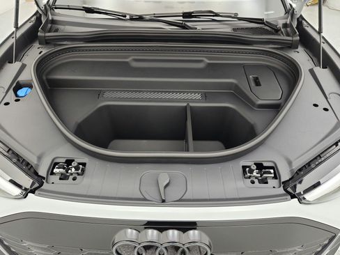 New 2027 Audi Q6 e-tron Premium Plus AWD/4WD image 12