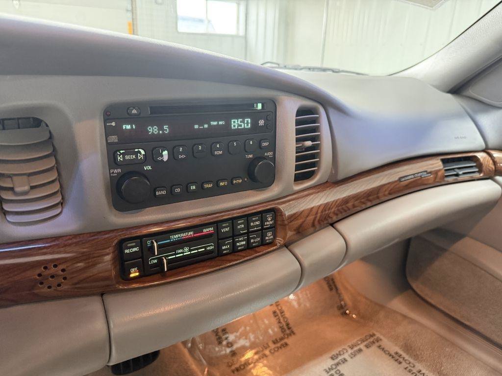 Used 2003 Buick Le Sabre Custom FWD image 13