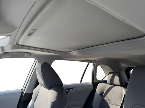 Used 2025 Toyota RAV4 XLE w/ Convenience Package image 12