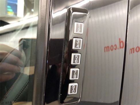 Used 2022 Ford F150 Lariat image 13