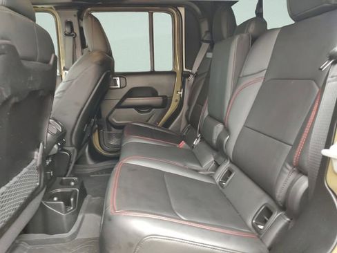 Certified 2025 Jeep Gladiator Rubicon image 30