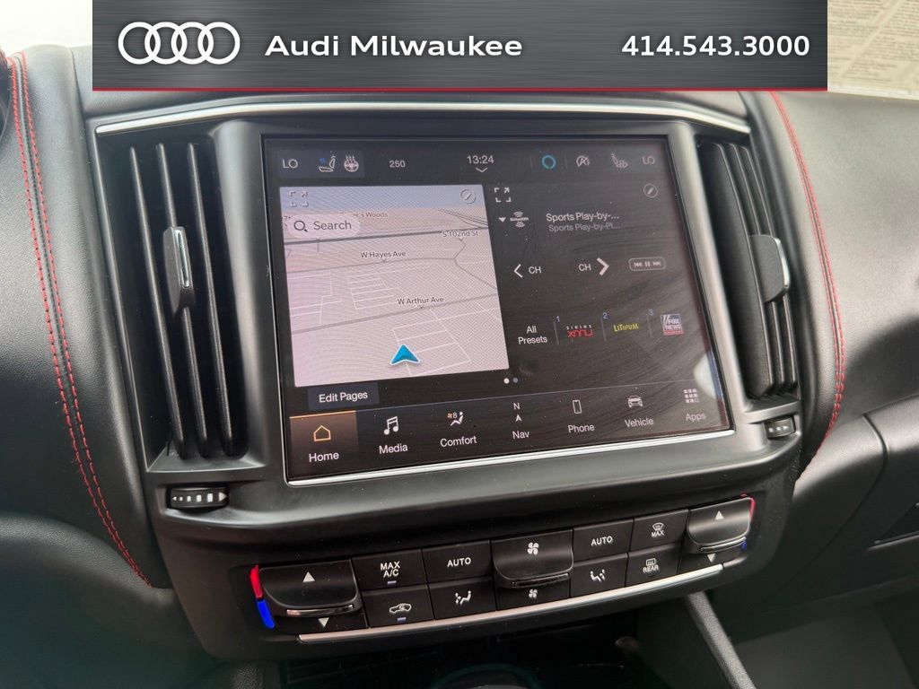 Used 2021 Maserati Levante AWD/4WD image 23
